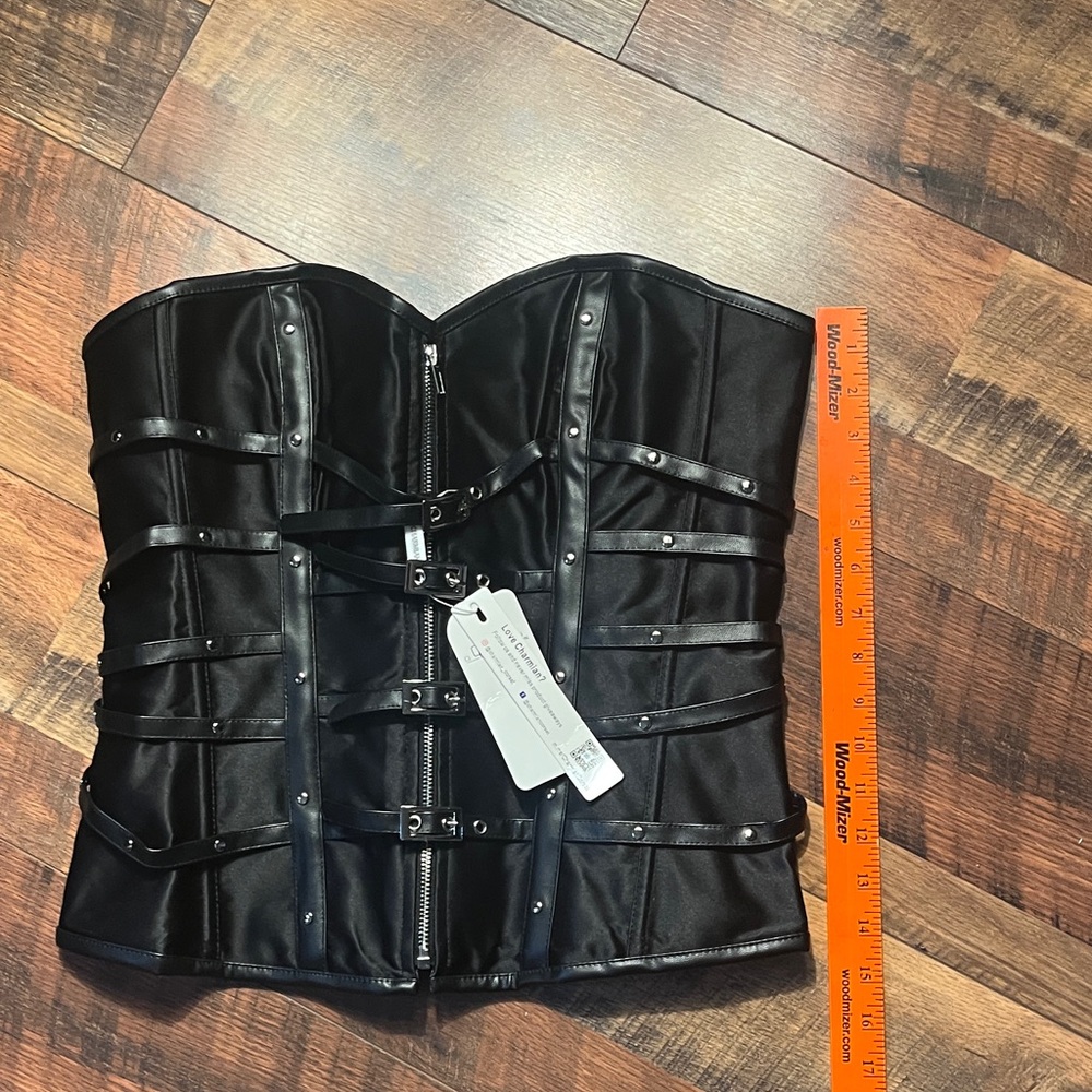 Black Strappy Corset Top in box 29 - Picture 3 of 6